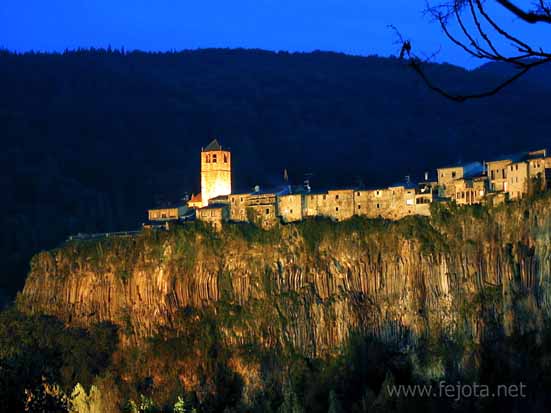 CASTELLFOLLIT ROCA castellfollit roca: